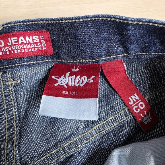 Vintage Y2K JNCO Crown Embroidery Size 30 Long 20"‎ Inseam Shorts - Picture 11 of 14